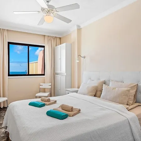 Cozy 1-bedroom By The Cliffs *