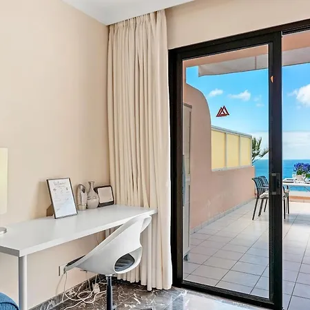 Cozy 1-bedroom By The Cliffs *